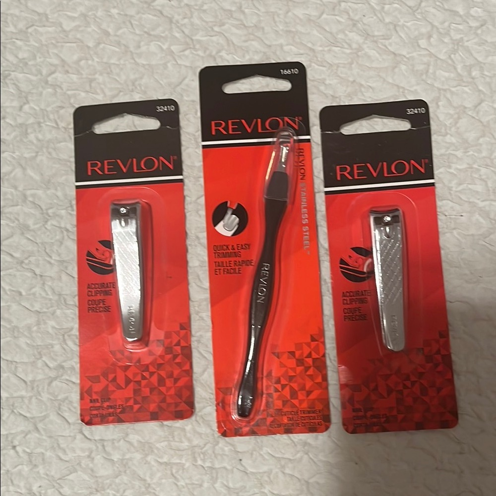 NWT Revlon Nail Clippers and Cuticle Trimmer